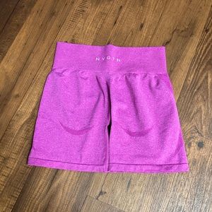 NVGTN Seamless Contour Gym Shorts | Medium